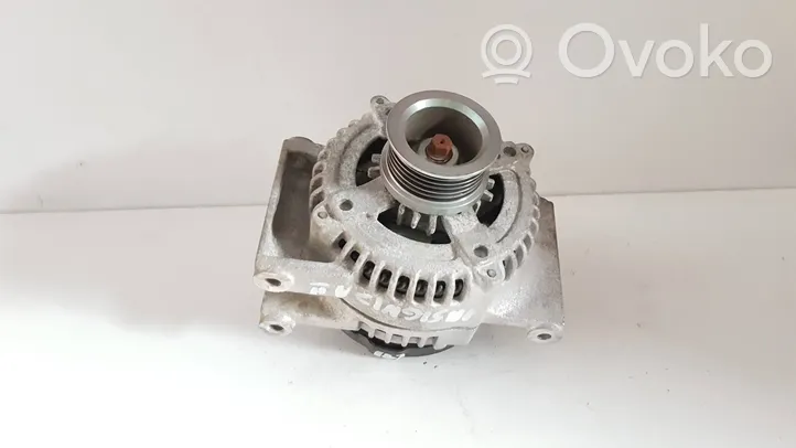 Opel Insignia B Generatore/alternatore 13587304