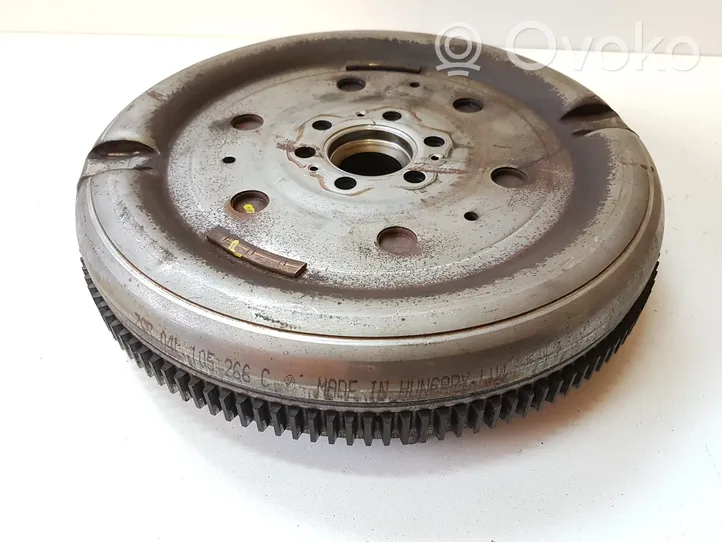 Volkswagen PASSAT B8 Dual mass flywheel 04L105266C