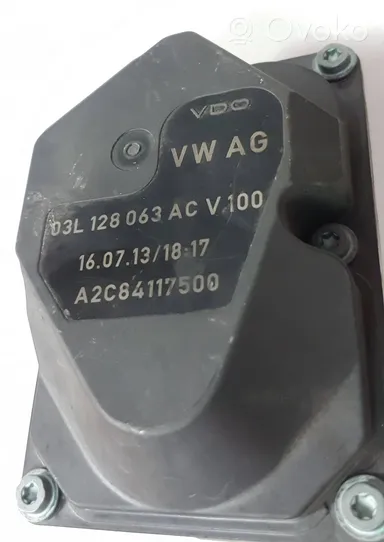 Volkswagen Tiguan Throttle valve 03L128063AC