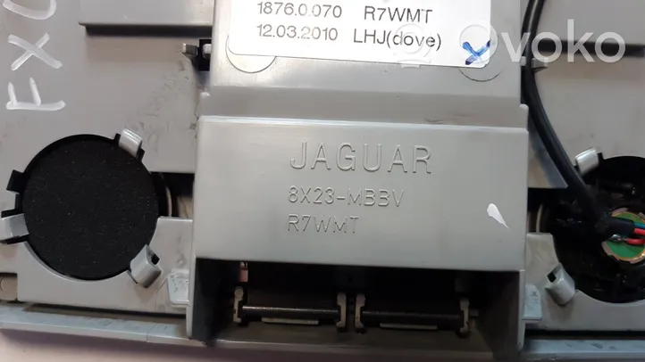 Jaguar XF Światło fotela przedniego 8X2315K607AA