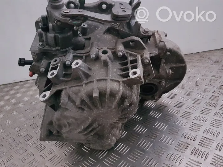 Opel Astra K Mechaninė 6 pavarų dėžė 55590977