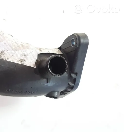 Mercedes-Benz A W176 Manguera/tubo del intercooler 165765493R