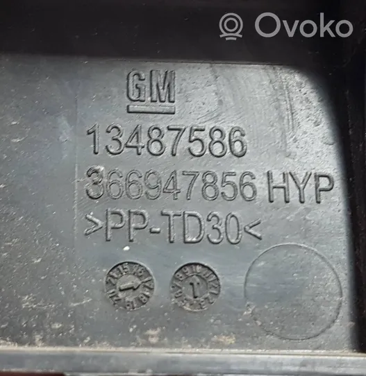 Opel Insignia B Uchwyt / Mocowanie zderzaka tylnego 13487586