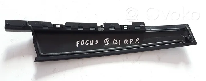 Ford Focus Listwa / Uszczelka szyby drzwi przednich JX7BA20898