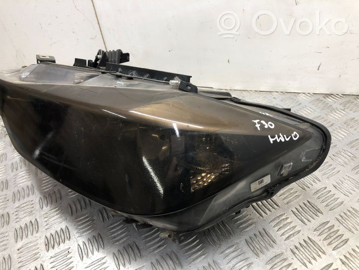 BMW 3 F30 F35 F31 Lampa przednia 125011B02A