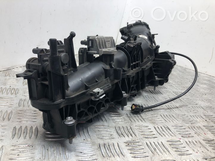 BMW 5 F10 F11 Intake manifold 8513655