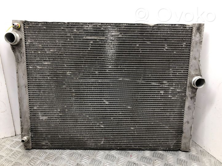 BMW 7 F01 F02 F03 F04 Coolant radiator 7570093