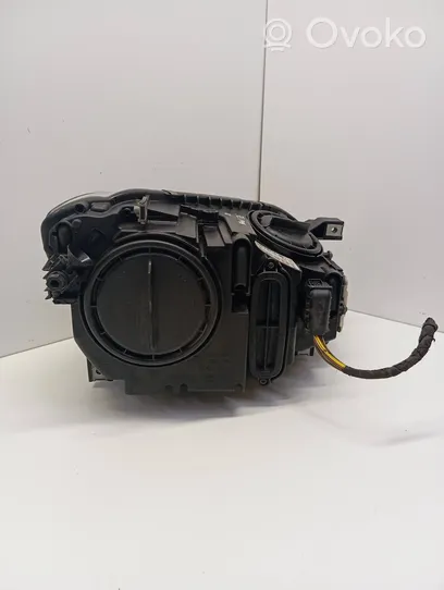 BMW 6 F12 F13 Lampa przednia 030126667100