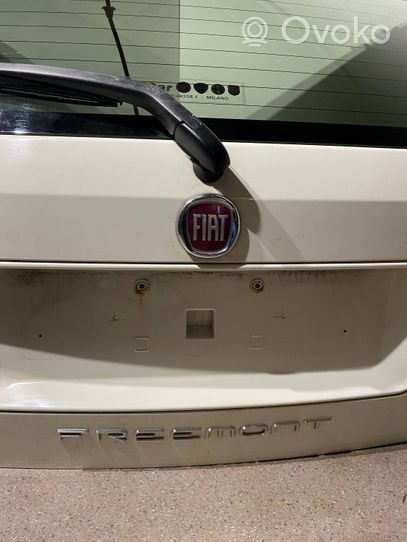 Fiat Freemont Couvercle de coffre 55108674