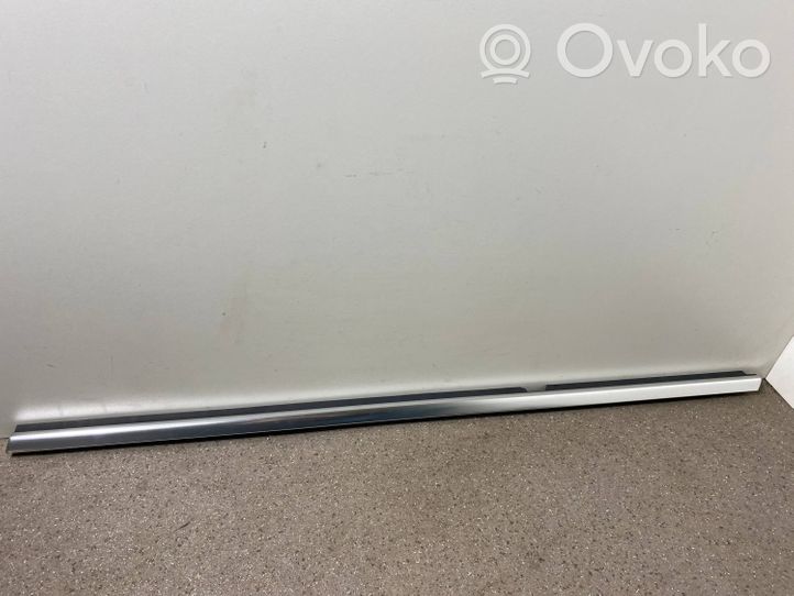 Volkswagen PASSAT CC Rivestimento modanatura del vetro della portiera posteriore 3C8837475F