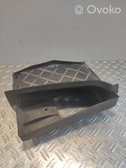 Audi A4 S4 B7 8E 8H Cornice micro filtro dell’aria abitacolo (parte) 8E1819641A