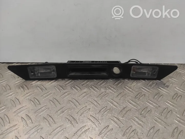 Audi A6 S6 C6 4F Отделка номерного знака 8E0827574C