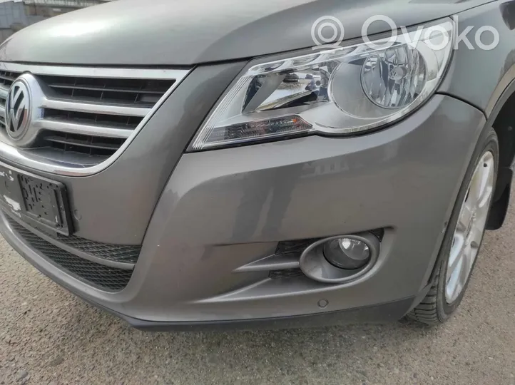 Volkswagen Tiguan Front bumper 