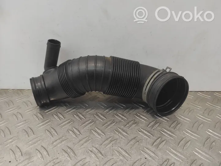 Volkswagen Tiguan Труба воздуха в турбину 5N0129656