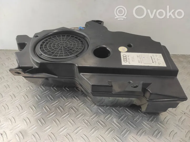 Audi A3 S3 8P Subwoofer-bassokaiutin 8P3035382