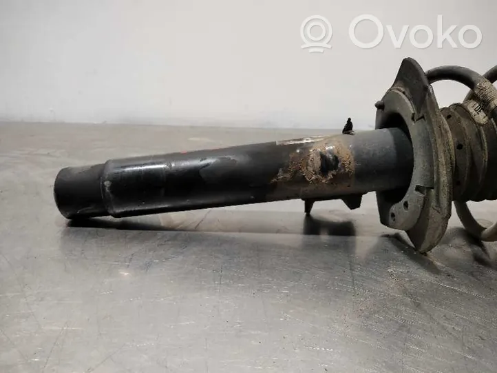 BMW 1 E82 E88 Front shock absorber with coil spring 6855817