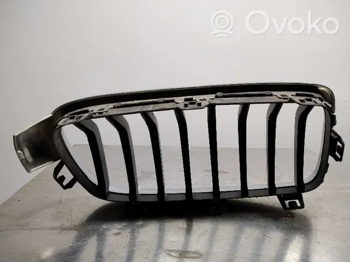 BMW 3 E92 E93 Grille d'aile 51712240778