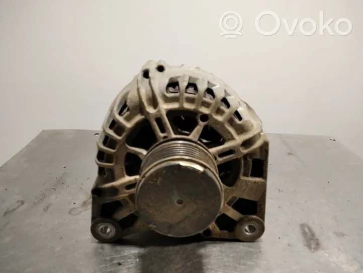 Renault Captur Alternator 231007865R