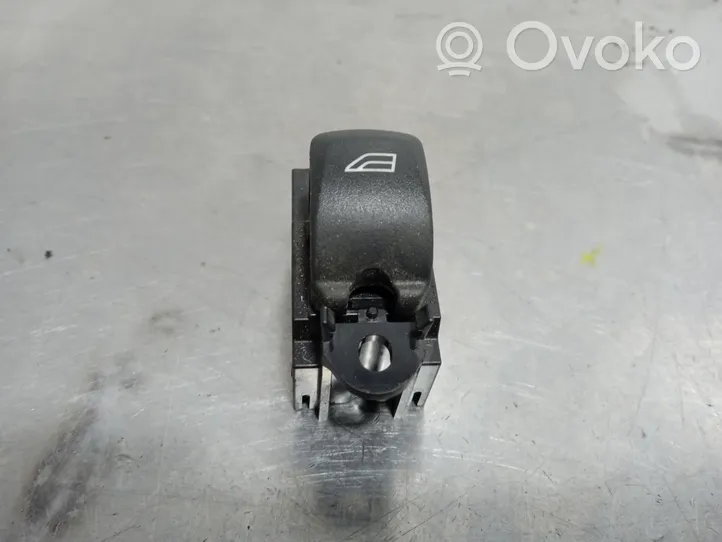 Land Rover Discovery 3 - LR3 Electric window control switch AH2214717AB