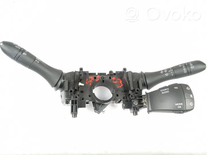 Renault Megane IV Interrupteur / bouton multifonctionnel 255678341R