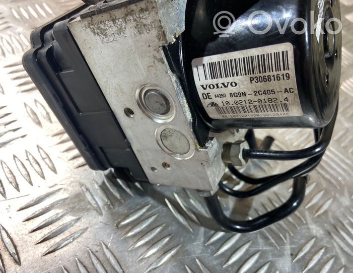 Volvo XC70 ABS-pumppu 30681619