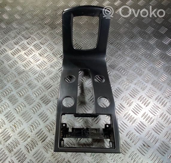 Volvo V50 Center console 30672565