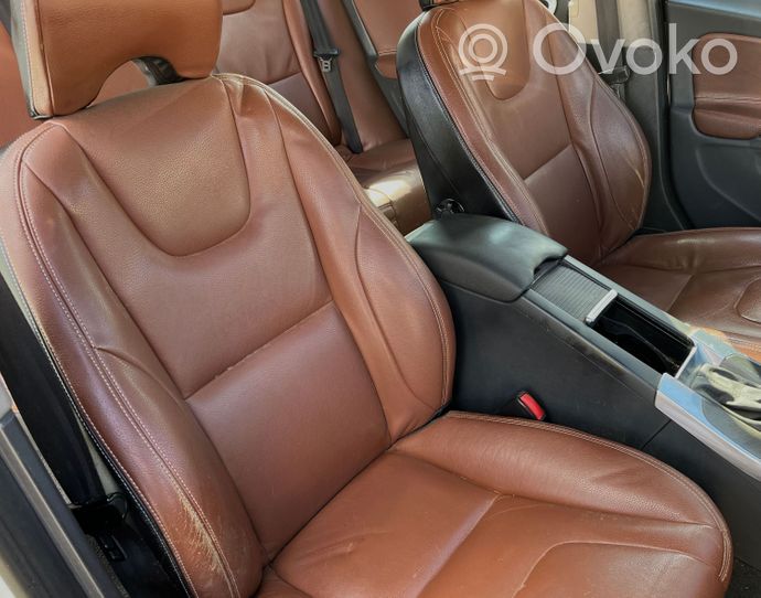 Volvo V60 Garnitures, kit cartes de siège intérieur avec porte 