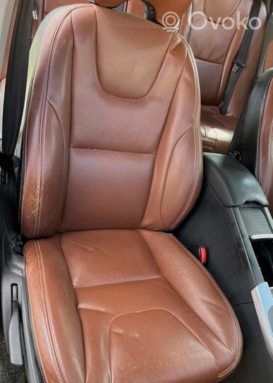 Volvo V60 Seat and door cards trim set 