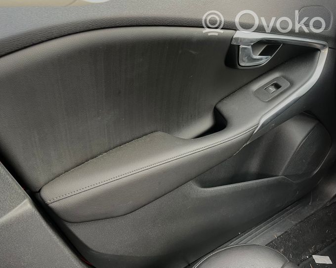 Volvo V40 Fotele / Kanapa / Boczki / Komplet 