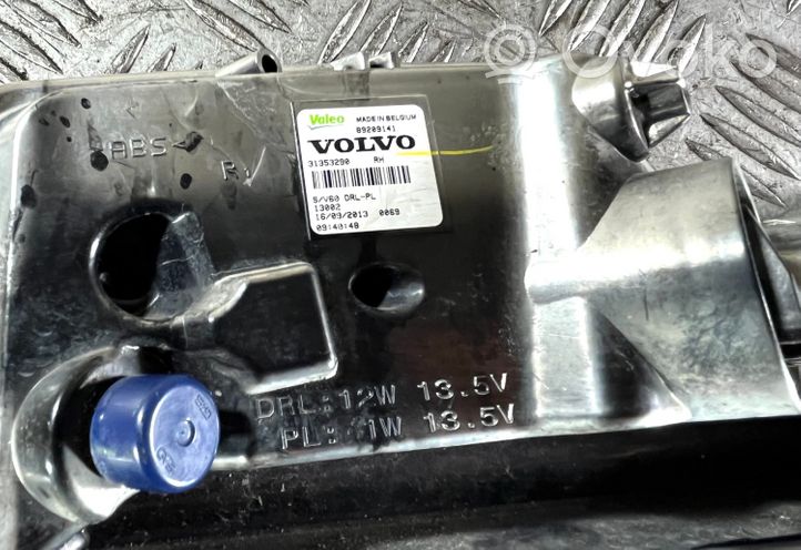 Volvo V60 Faro diurno con luce led 31353290
