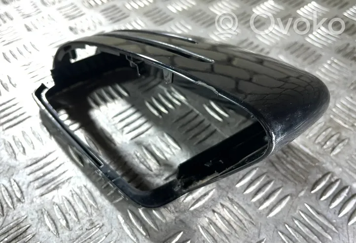 Mercedes-Benz GLA W156 Copertura in plastica per specchietti retrovisori esterni 592212