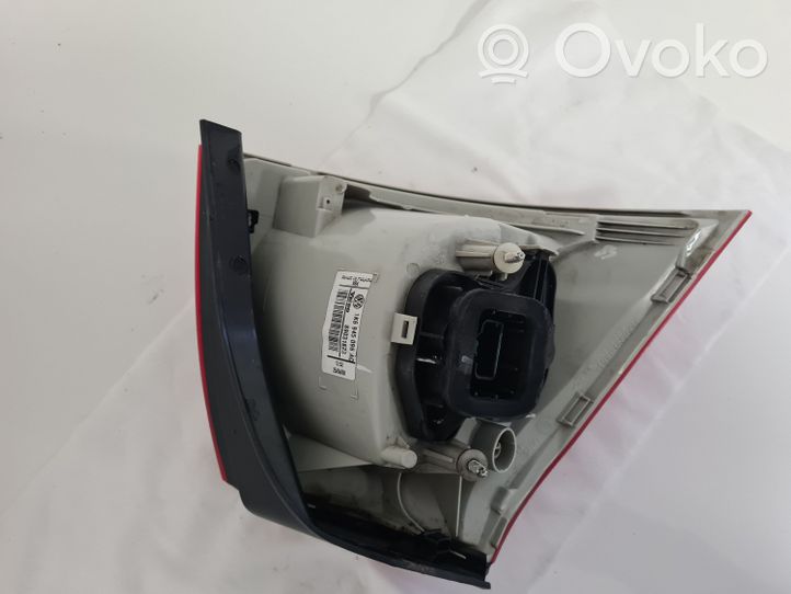 Volkswagen Golf V Lampa tylna 1K6945096AC