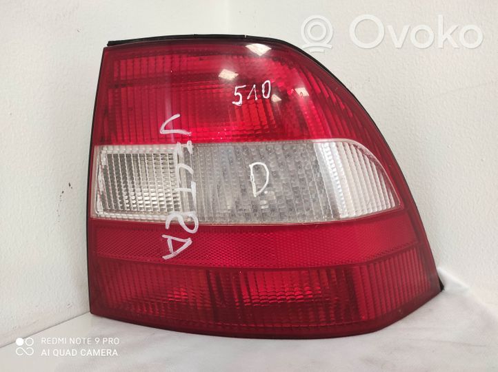 Opel Vectra B Luci posteriori 240996