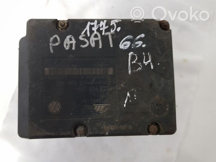 Volkswagen PASSAT B4 Sterownik / moduł ABS 3A0907379