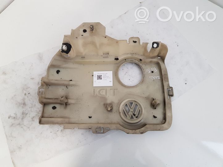 Volkswagen Polo Moottorin koppa 045103967