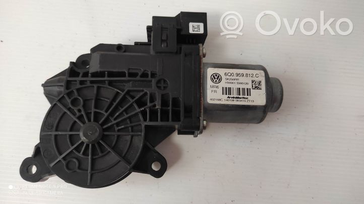 Skoda Fabia Mk2 (5J) Moteur de lève-vitre de porte arrière 6Q0959812C