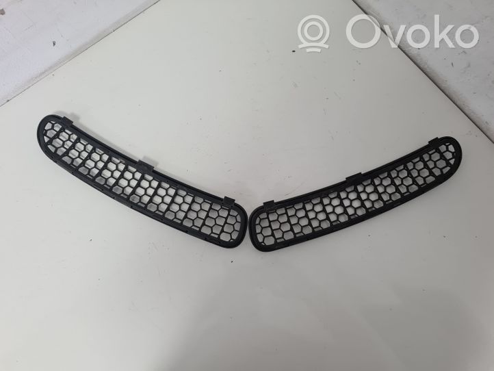 Mini One - Cooper Cabrio R52 Grille calandre de capot 7122506