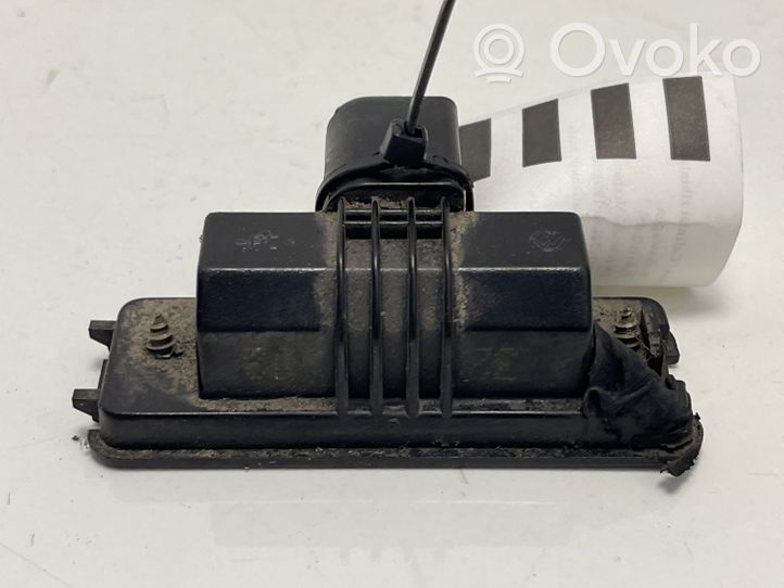 Volkswagen Polo Lampa oświetlenia tylnej tablicy rejestracyjnej 1J6943021