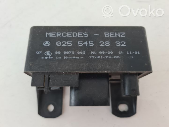 Mercedes-Benz Vito Viano W639 Przekaźnik / Modul układu ogrzewania wstępnego 0255452832