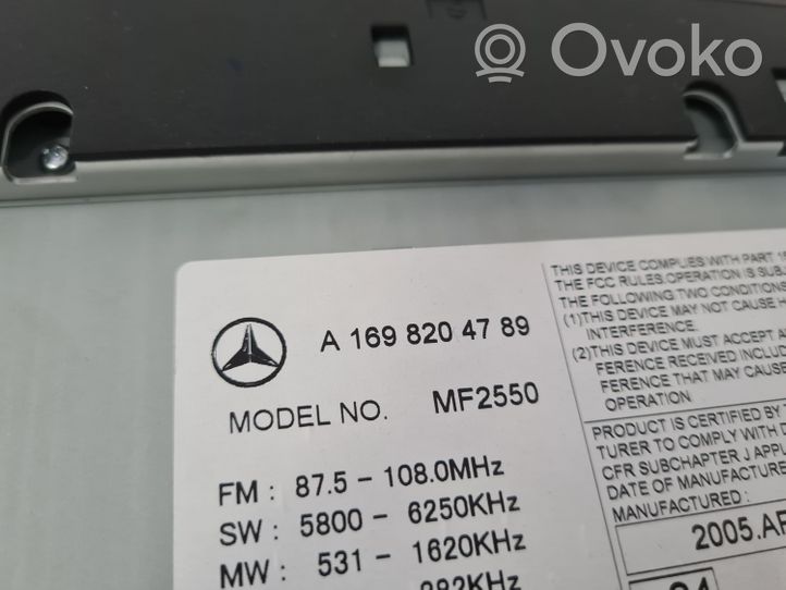 Mercedes-Benz B W245 Unidad delantera de radio/CD/DVD/GPS A1698204789