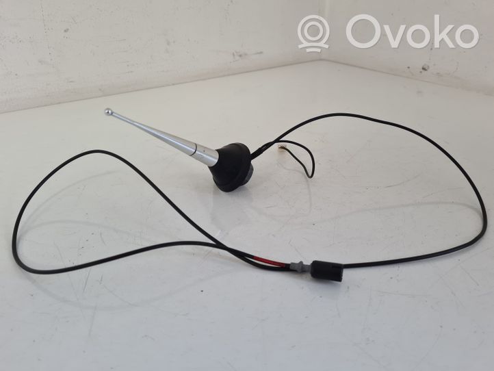 Renault Clio III Radio antenna 