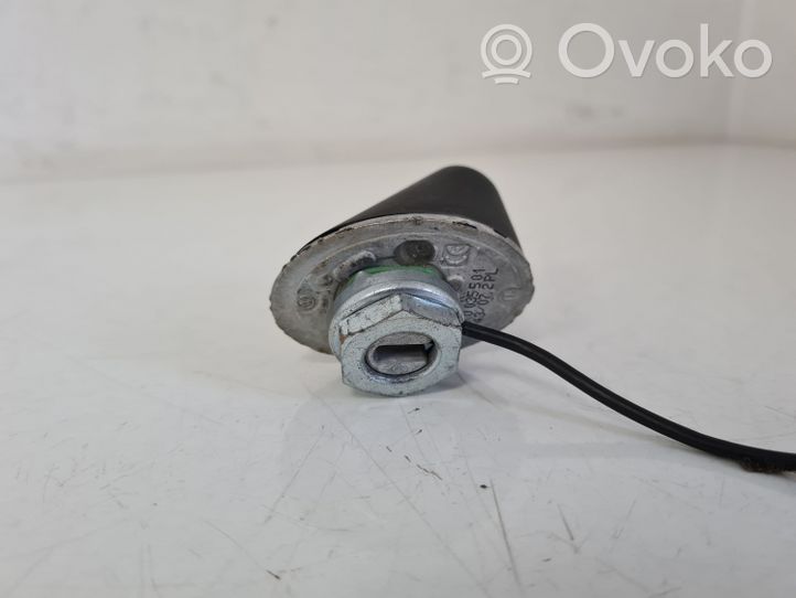 Volkswagen Golf V Antena radiowa 1K0035501