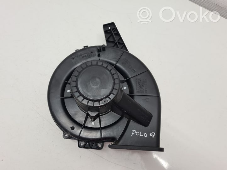 Volkswagen Polo IV 9N3 Ventola riscaldamento/ventilatore abitacolo 6Q1819015