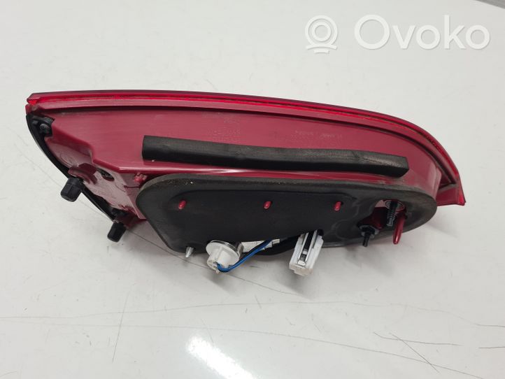 Hyundai Santa Fe Tailgate rear/tail lights 924062W1