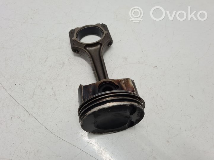 Audi A5 8T 8F Piston 