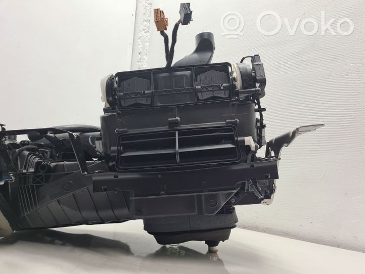 Volkswagen Tiguan Scatola climatizzatore riscaldamento abitacolo assemblata 5N1820003K