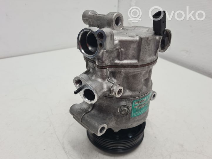 Volkswagen Tiguan Ilmastointilaitteen kompressorin pumppu (A/C) 8FK351135