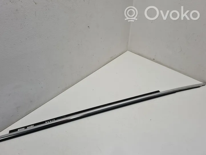 Audi A5 8T 8F Moulure de vitre de la porte avant 8T0853283C