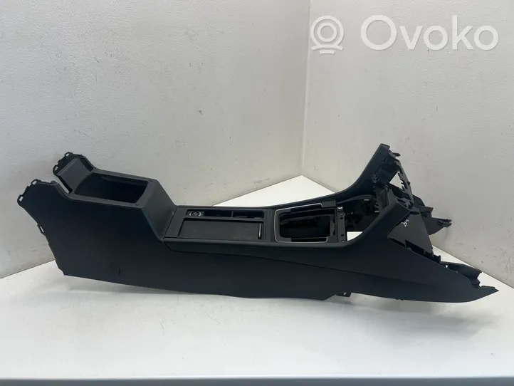 Volkswagen Golf VII Center console 