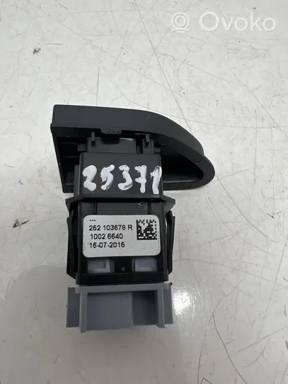 Renault Captur Central locking switch button 262103678R